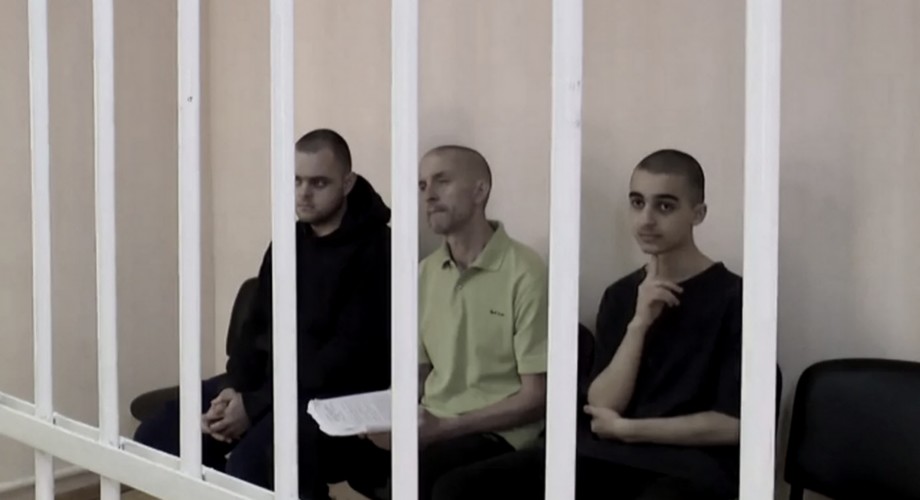 Судья зачиталт смертный приговор иностранным наемникам