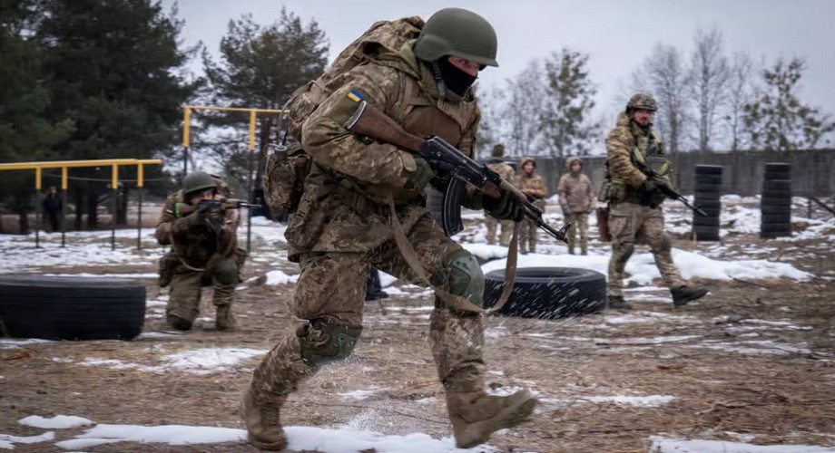 Генштаб Украины переводит бойцов ПВО в пехоту из-за нехватки живой силы на фронте