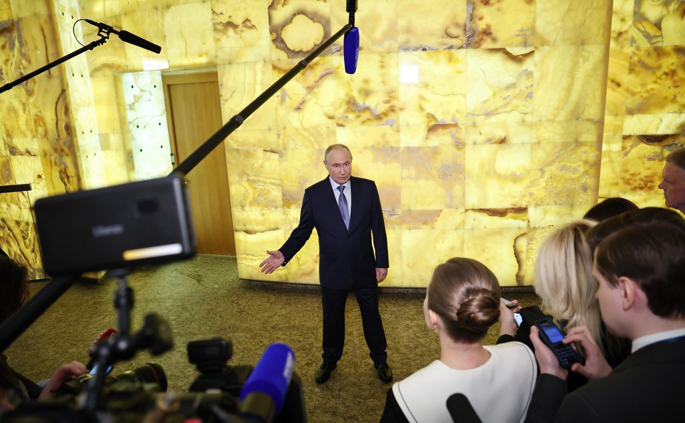 Путин ответил на вопросы журналистов о переговорах с Украиной, провокациях Прибалтики и саммите АТЭС